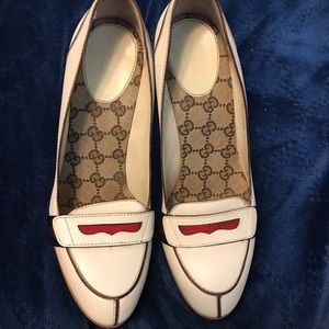 Gucci pumps size 9.5